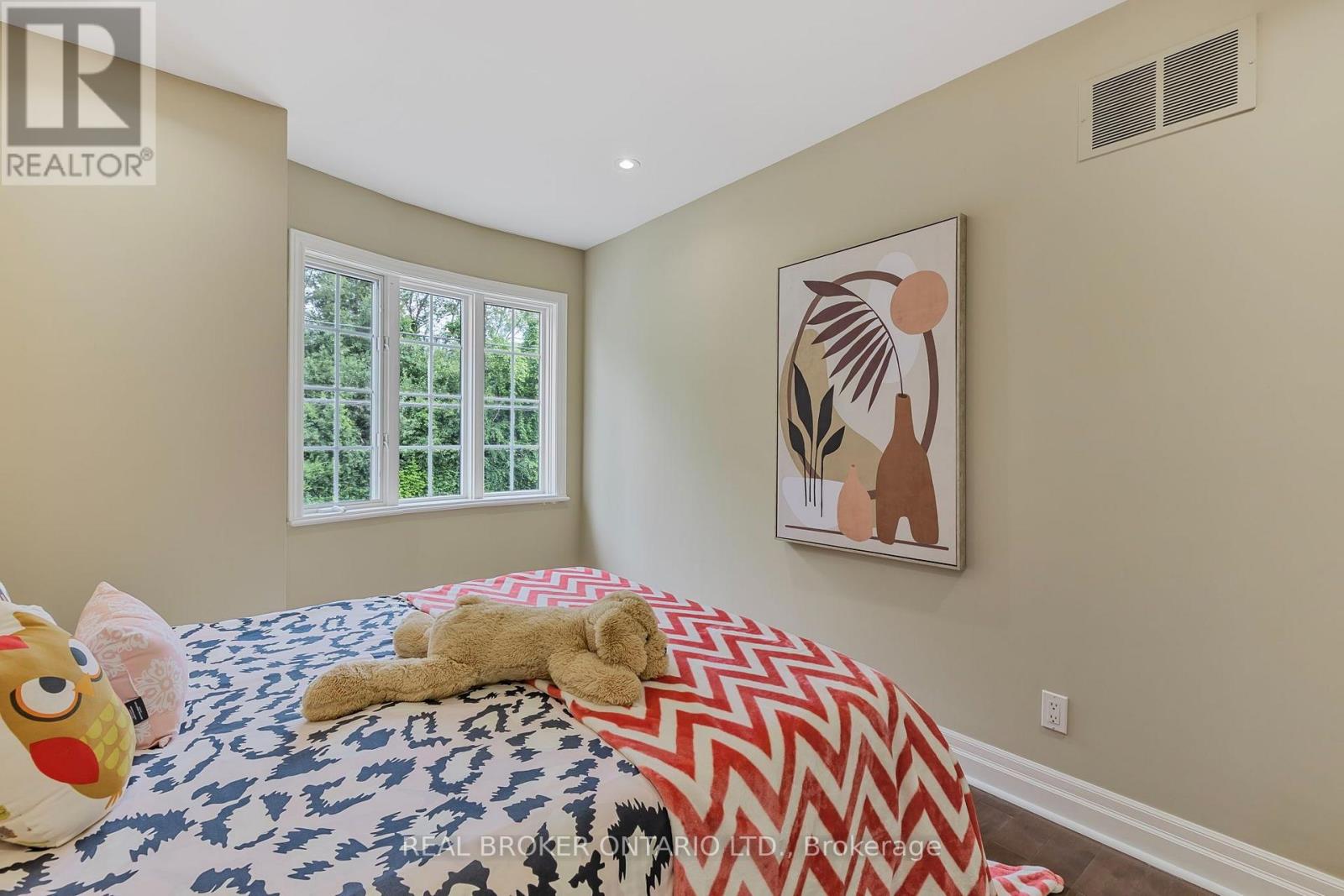429 North Lake Road, Richmond Hill, Ontario  L4E 3A7 - Photo 24 - N13626912