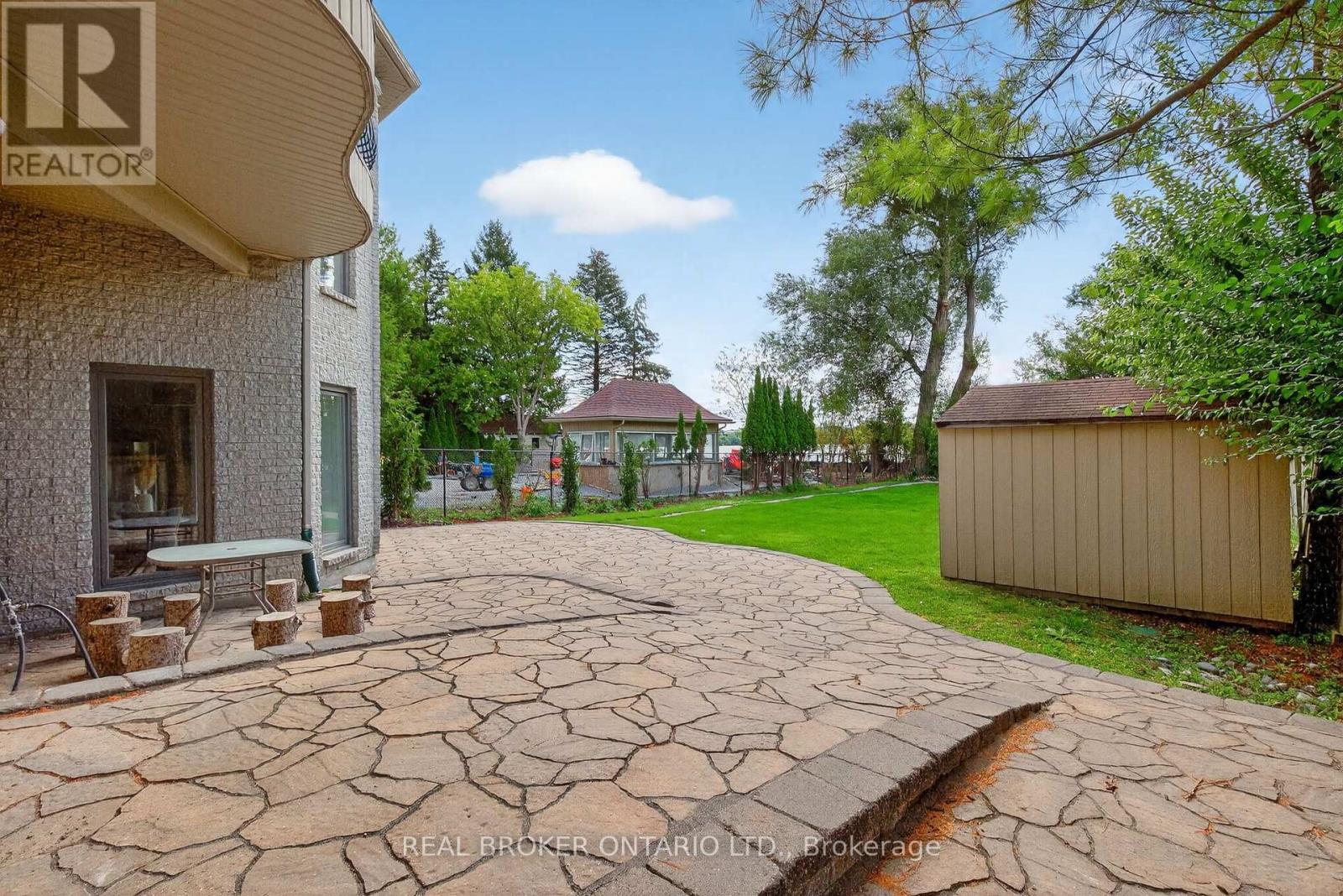 429 North Lake Road, Richmond Hill, Ontario  L4E 3A7 - Photo 42 - N13626912