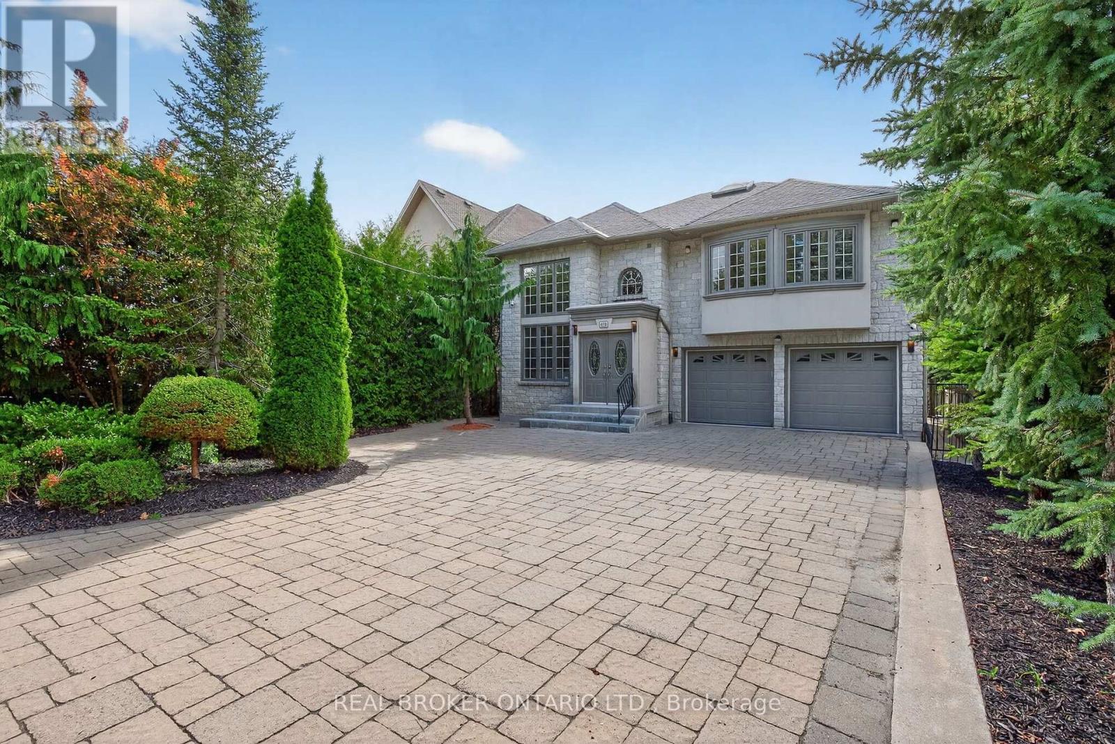 429 North Lake Road, Richmond Hill, Ontario  L4E 3A7 - Photo 5 - N13626912