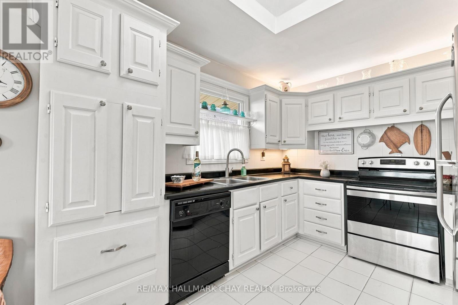 1064 Wisker Avenue, Innisfil, Ontario  L0L 1W0 - Photo 16 - N13626958