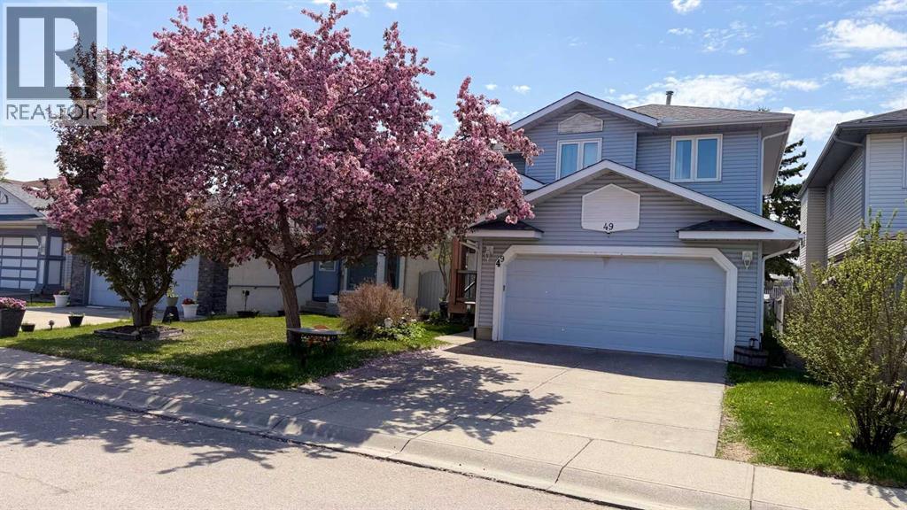49 Applewood Court SE, Calgary, Alberta