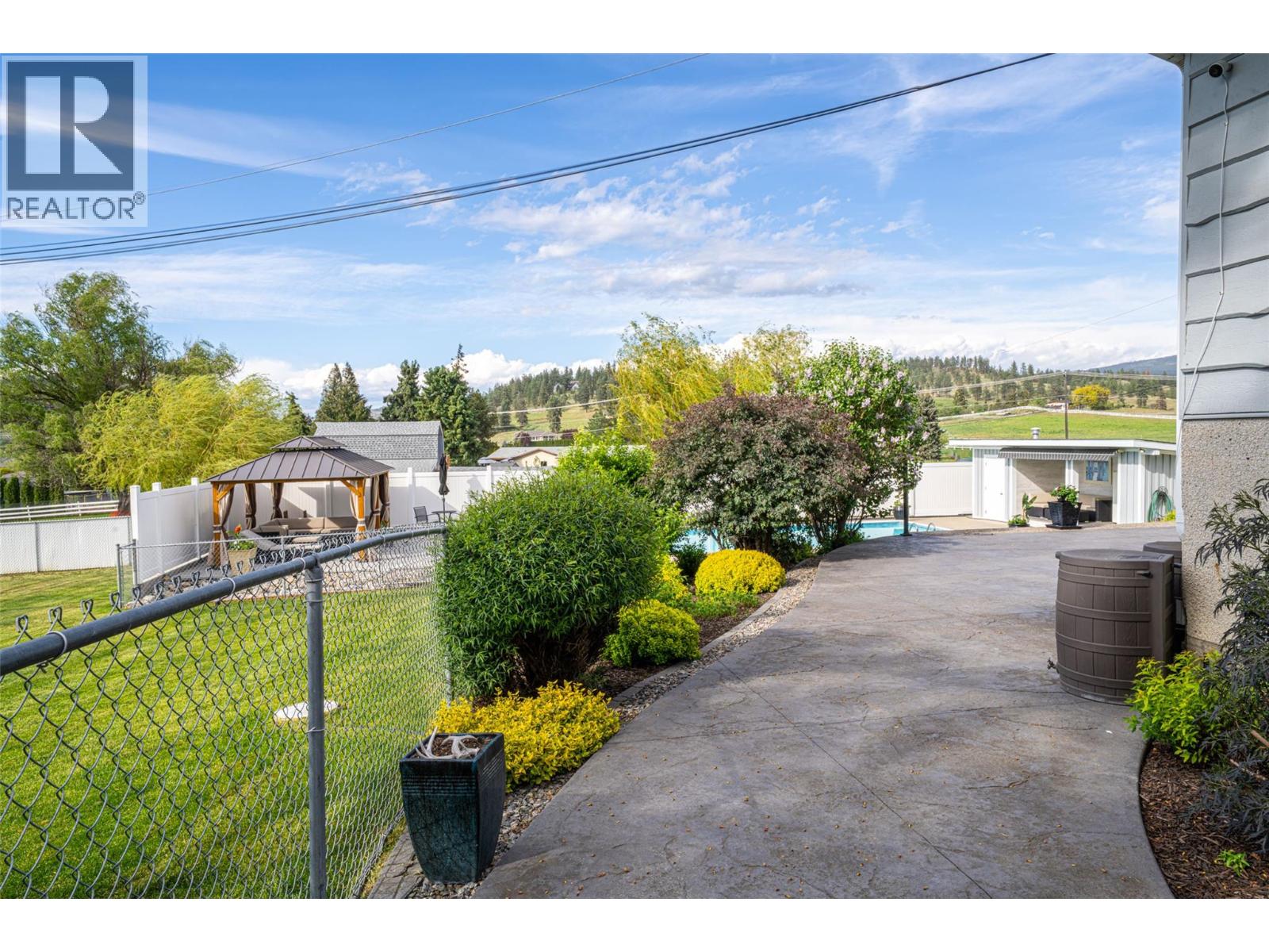 201 Mail Road, Kelowna, British Columbia  V1V 2G6 - Photo 27 - 10386225