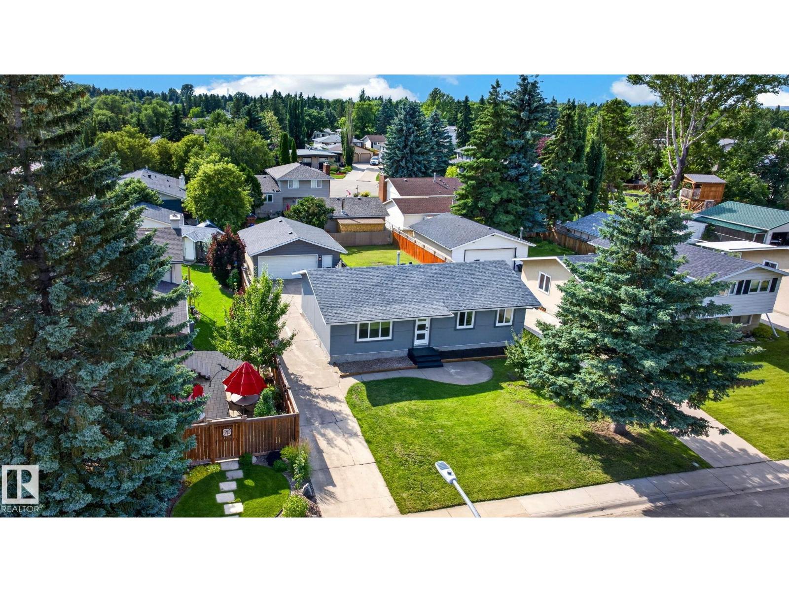 4 Glacier Cr, Sherwood Park, Alberta  T8A 2Y2 - Photo 3 - E4501663