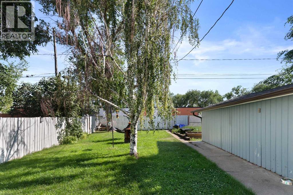 117 12 Street SE, Medicine Hat, Alberta  T1A 1V1 - Photo 43 - A2332079