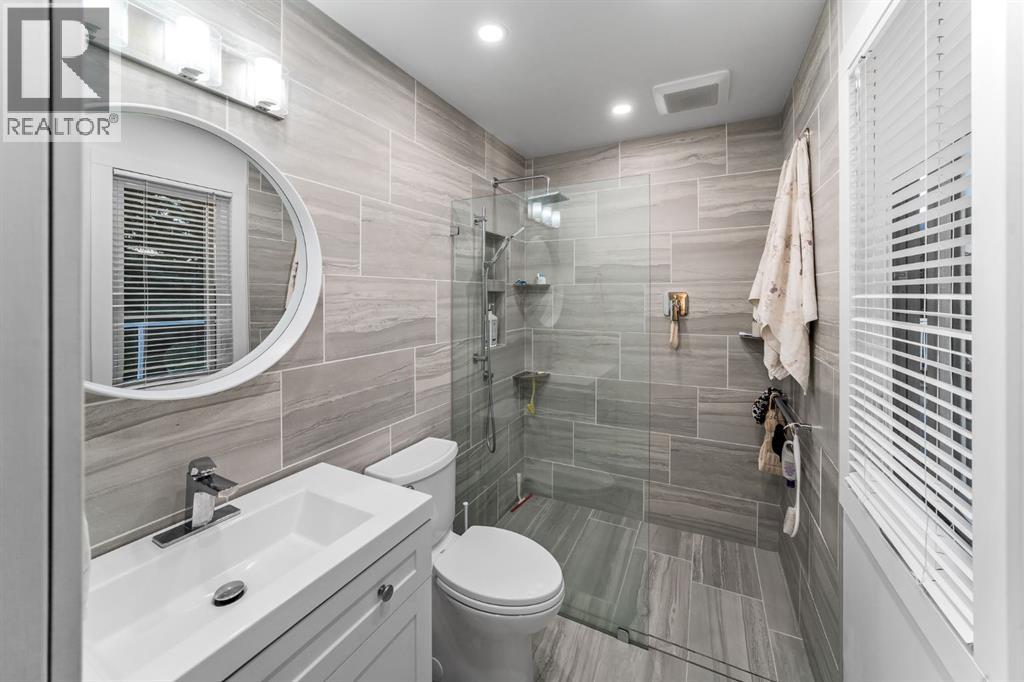 5011 Viceroy Drive NW, Calgary, Alberta  T3A 0V2 - Photo 27 - A2318914