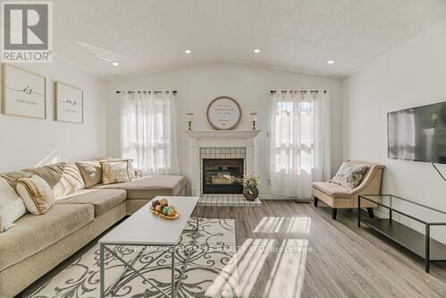 36 Letty Avenue, Brampton, Ontario  L6Y 4T3 - Photo 7 - W13626918
