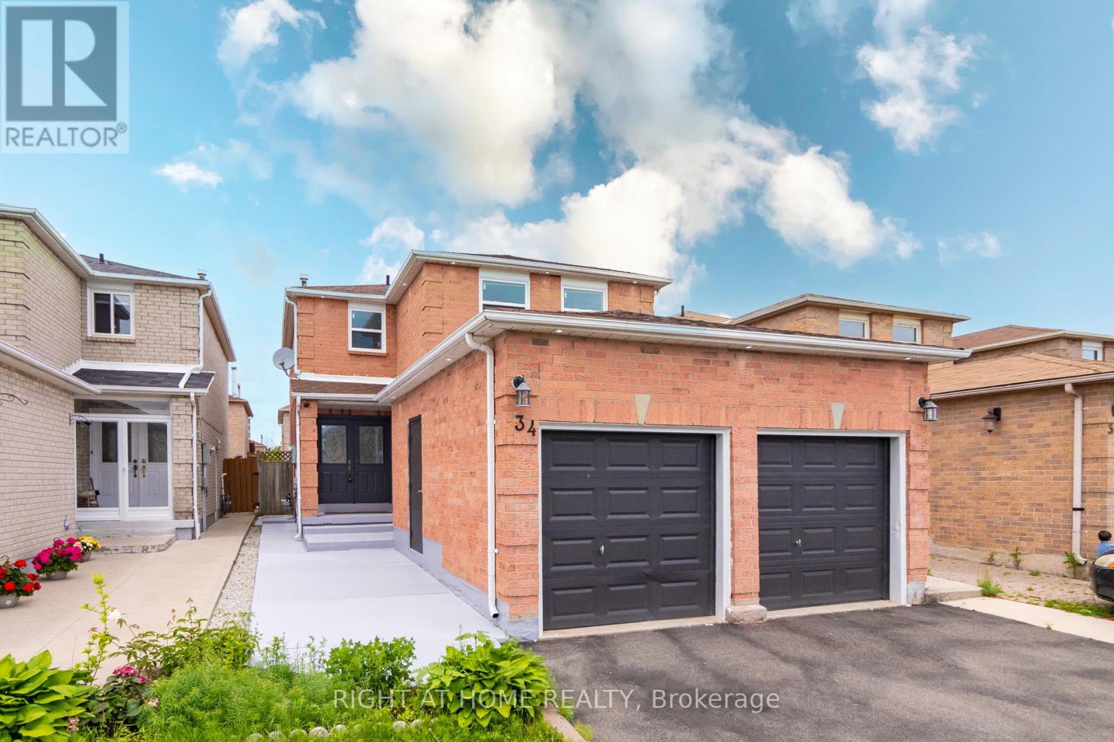 34 Meadowlark Drive, Brampton, Ontario  L6Y 4A7 - Photo 2 - W13626920