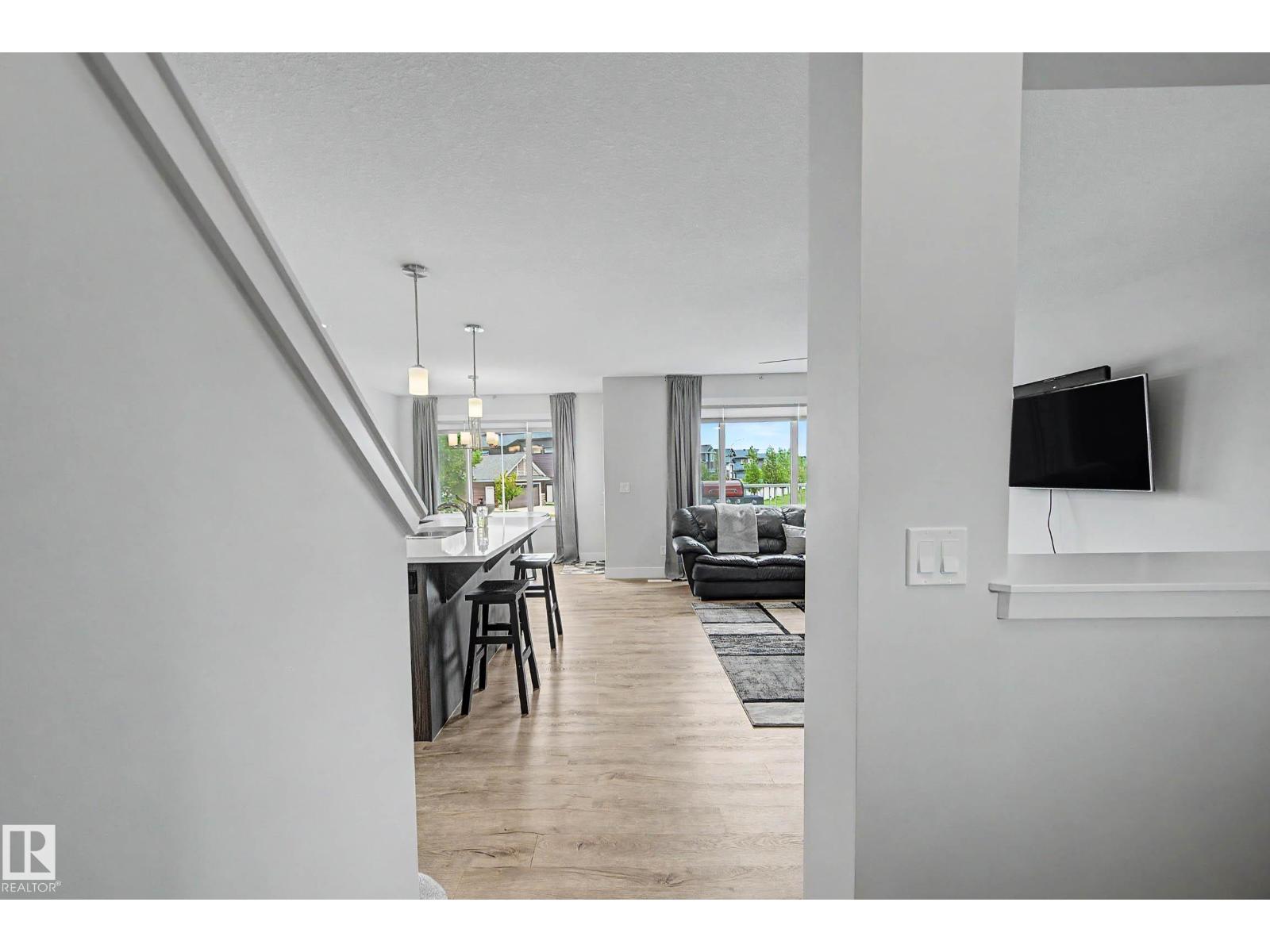 924 Morris Wy, Leduc, Alberta  T9E 1G1 - Photo 6 - E4501668