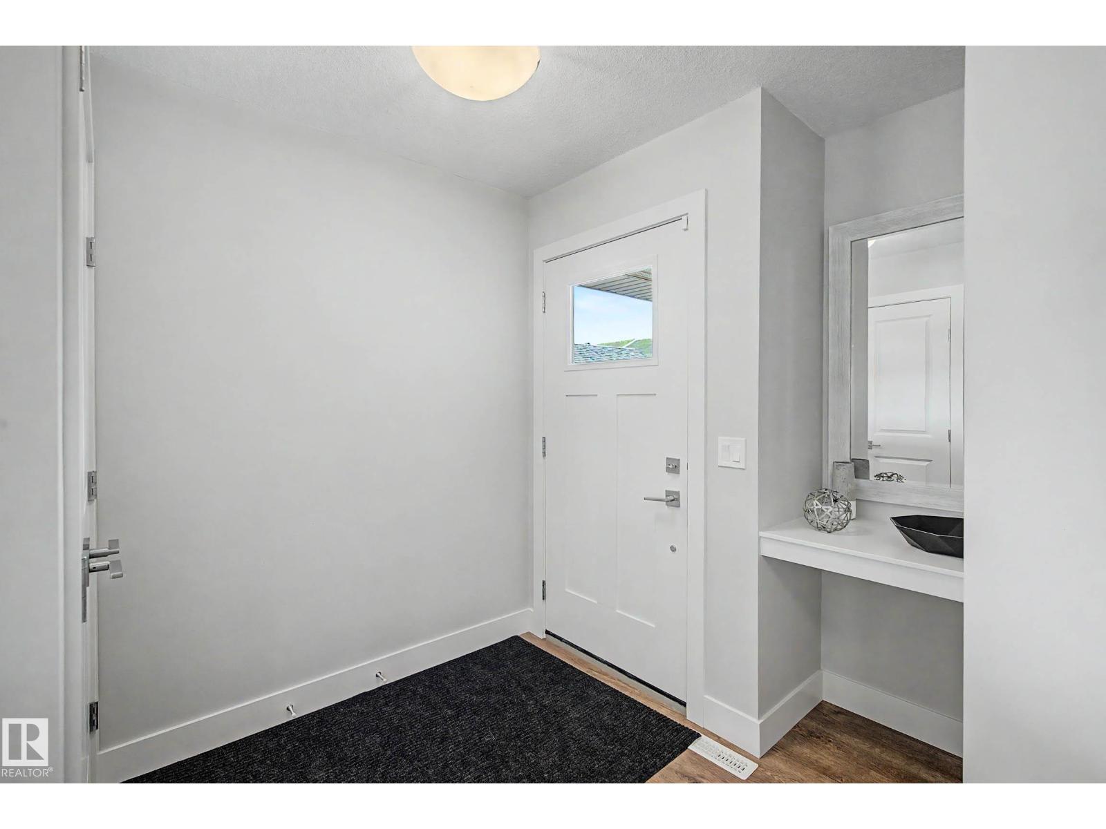 924 Morris Wy, Leduc, Alberta  T9E 1G1 - Photo 4 - E4501668