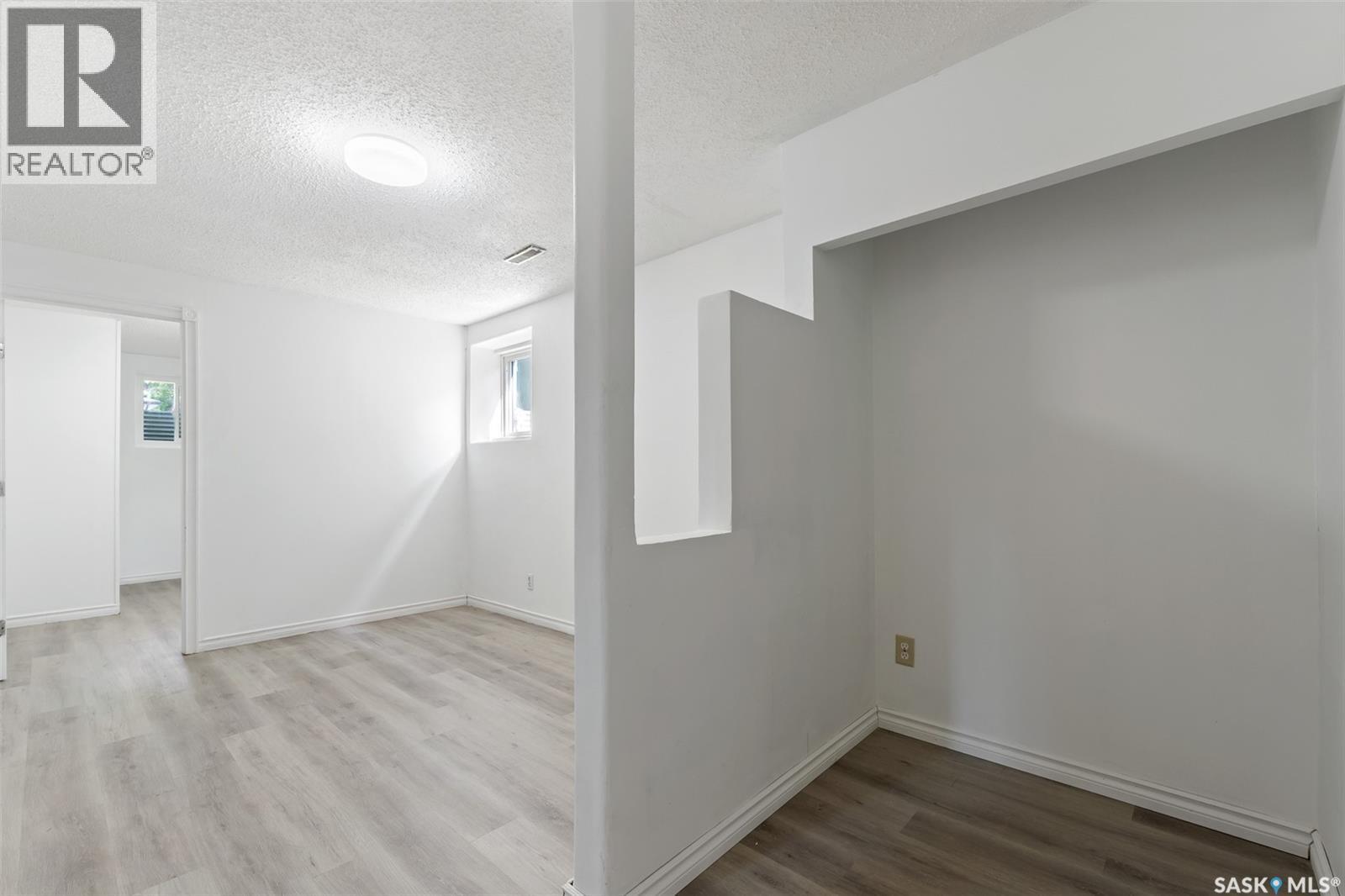 1300 Aberdeen Street, Regina, Saskatchewan S4T 5K2 - Photo 20 - SK044064