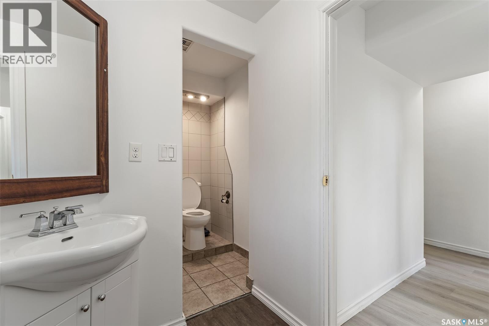1300 Aberdeen Street, Regina, Saskatchewan S4T 5K2 - Photo 28 - SK044064