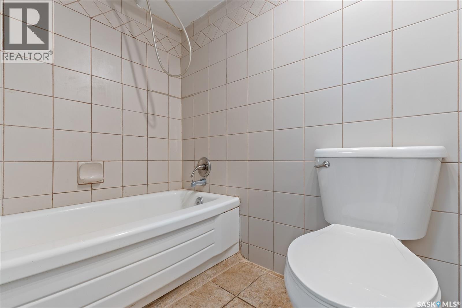 1300 Aberdeen Street, Regina, Saskatchewan S4T 5K2 - Photo 29 - SK044064