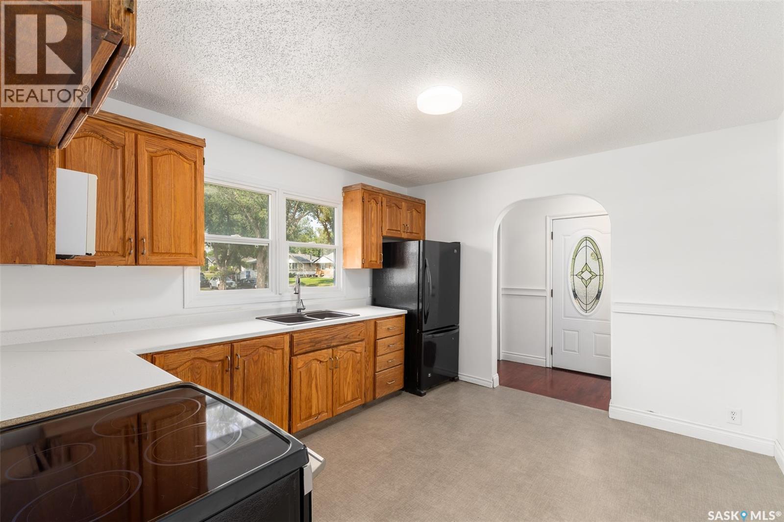 1300 Aberdeen Street, Regina, Saskatchewan S4T 5K2 - Photo 6 - SK044064
