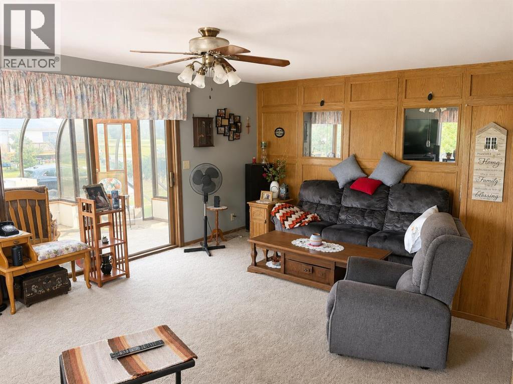 110 Howard Street, Halkirk, Alberta  T0C 1M0 - Photo 6 - A2333922