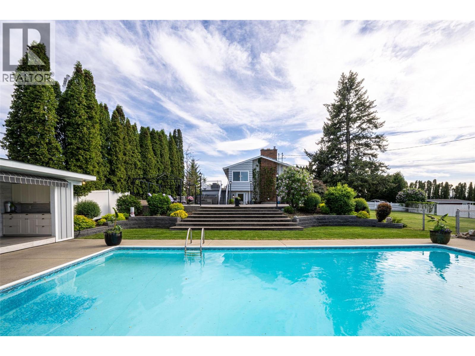 201 Mail Road, Kelowna, British Columbia  V1V 2G6 - Photo 33 - 10389265