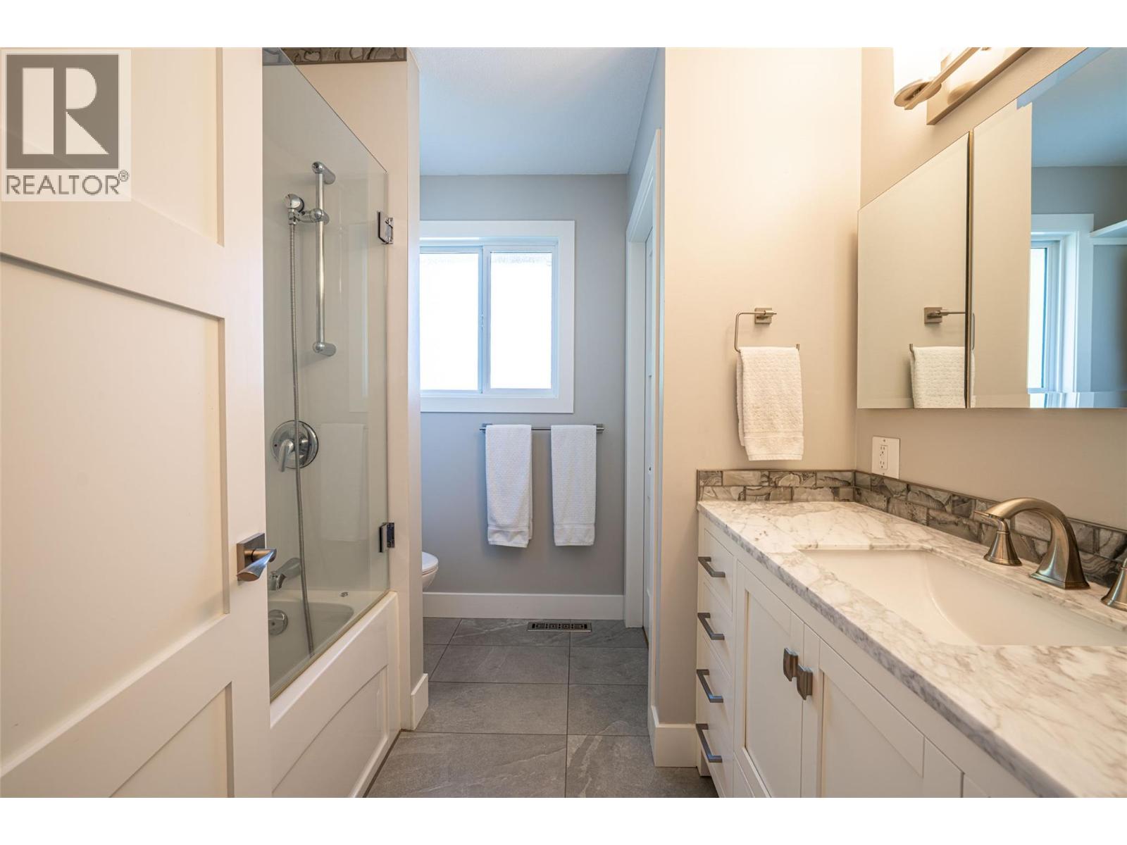 201 Mail Road, Kelowna, British Columbia  V1V 2G6 - Photo 18 - 10389265