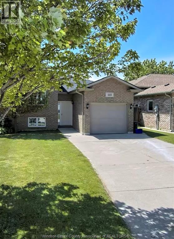 118 Sturgeon Meadows Avenue, Leamington, Ontario  N8H 5L1 - Photo 2 - 26018577