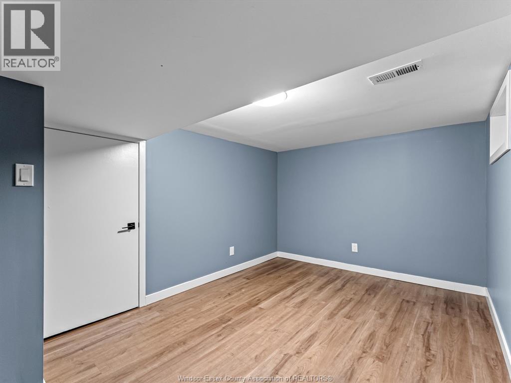 962 Askin, Windsor, Ontario  N9B 2X7 - Photo 22 - 26018560
