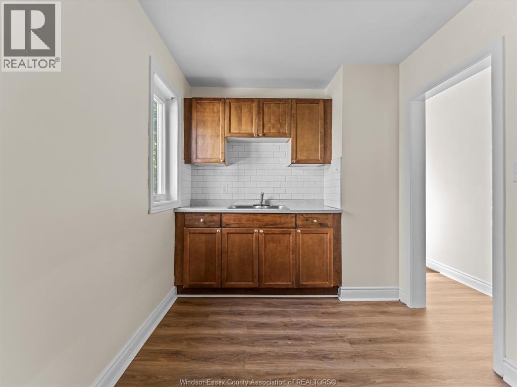 962 Askin, Windsor, Ontario  N9B 2X7 - Photo 7 - 26018560