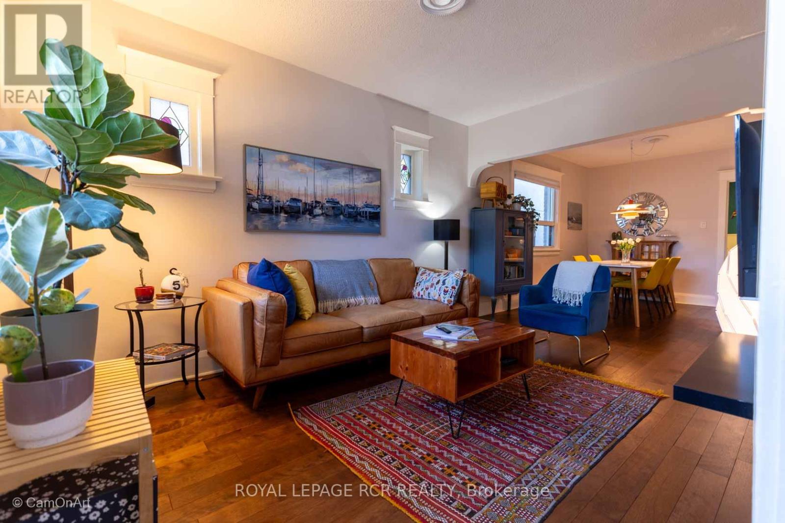 12 Orley Avenue, Toronto, Ontario  M4C 2B9 - Photo 4 - E13585894