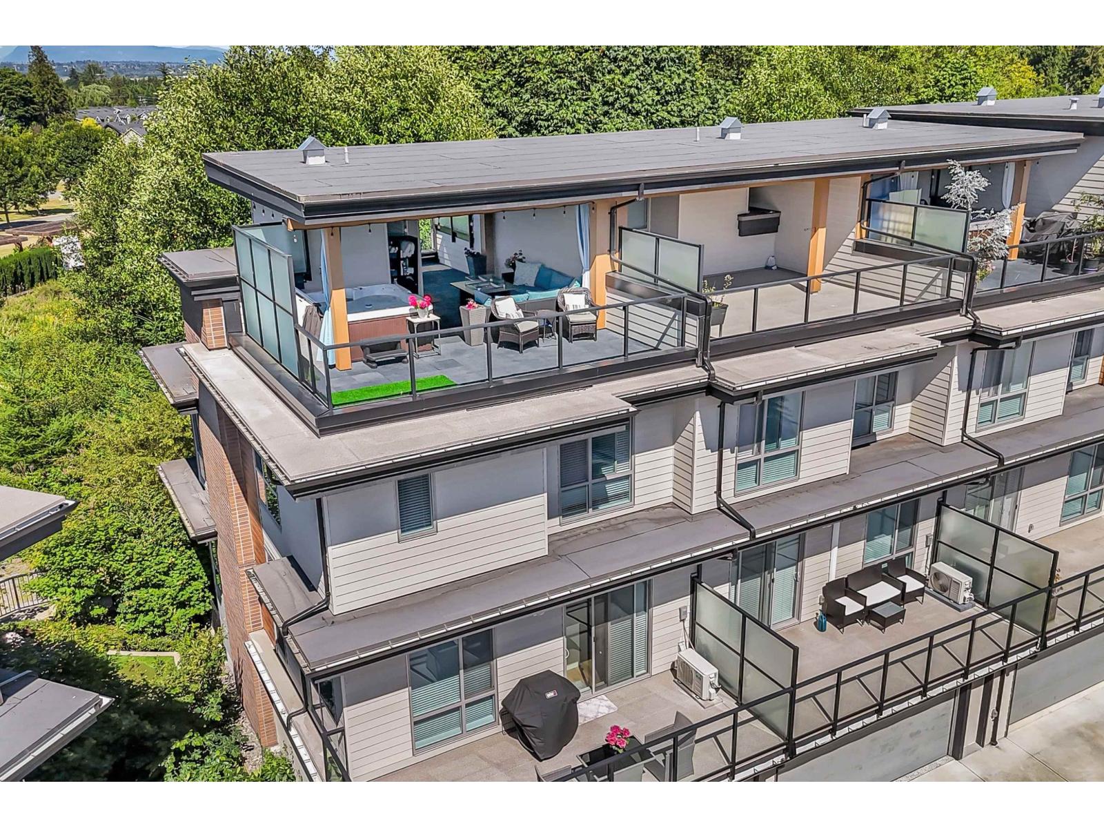 31 15775 Mountain View Drive, Surrey, British Columbia  V3Z 0W7 - Photo 2 - R3133620