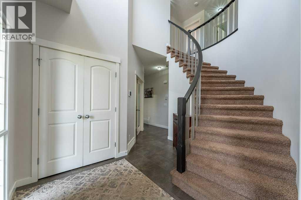 472 Sunset Link, Crossfield, Alberta  T0M 0S0 - Photo 3 - A2324153