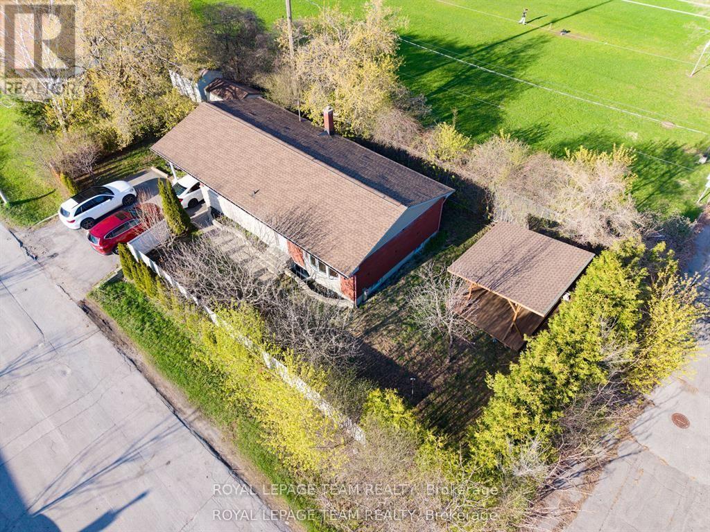 Upper - 925 Moorvale Road, Ottawa, Ontario  K1K 3K9 - Photo 3 - X13627046