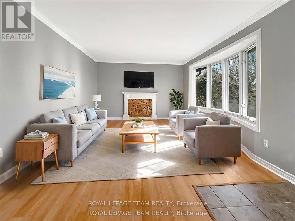 Upper - 925 Moorvale Road, Ottawa, Ontario  K1K 3K9 - Photo 6 - X13627046