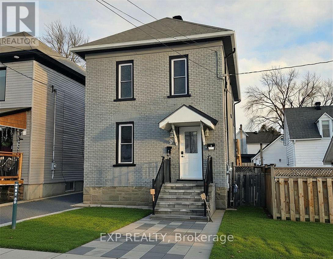A - 9 KENT STREET, Smiths Falls, Ontario