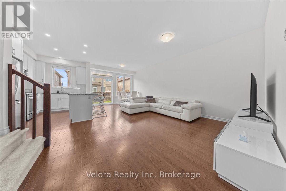 518 Vivera Place, Ottawa, Ontario  K2S 0W2 - Photo 5 - X13627098