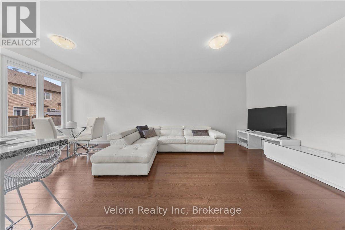 518 Vivera Place, Ottawa, Ontario  K2S 0W2 - Photo 6 - X13627098