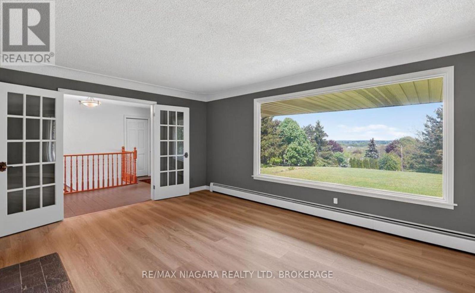 12 Sheppard Crescent, Niagara-On-The-Lake, Ontario  L0S 1J0 - Photo 5 - X13627142