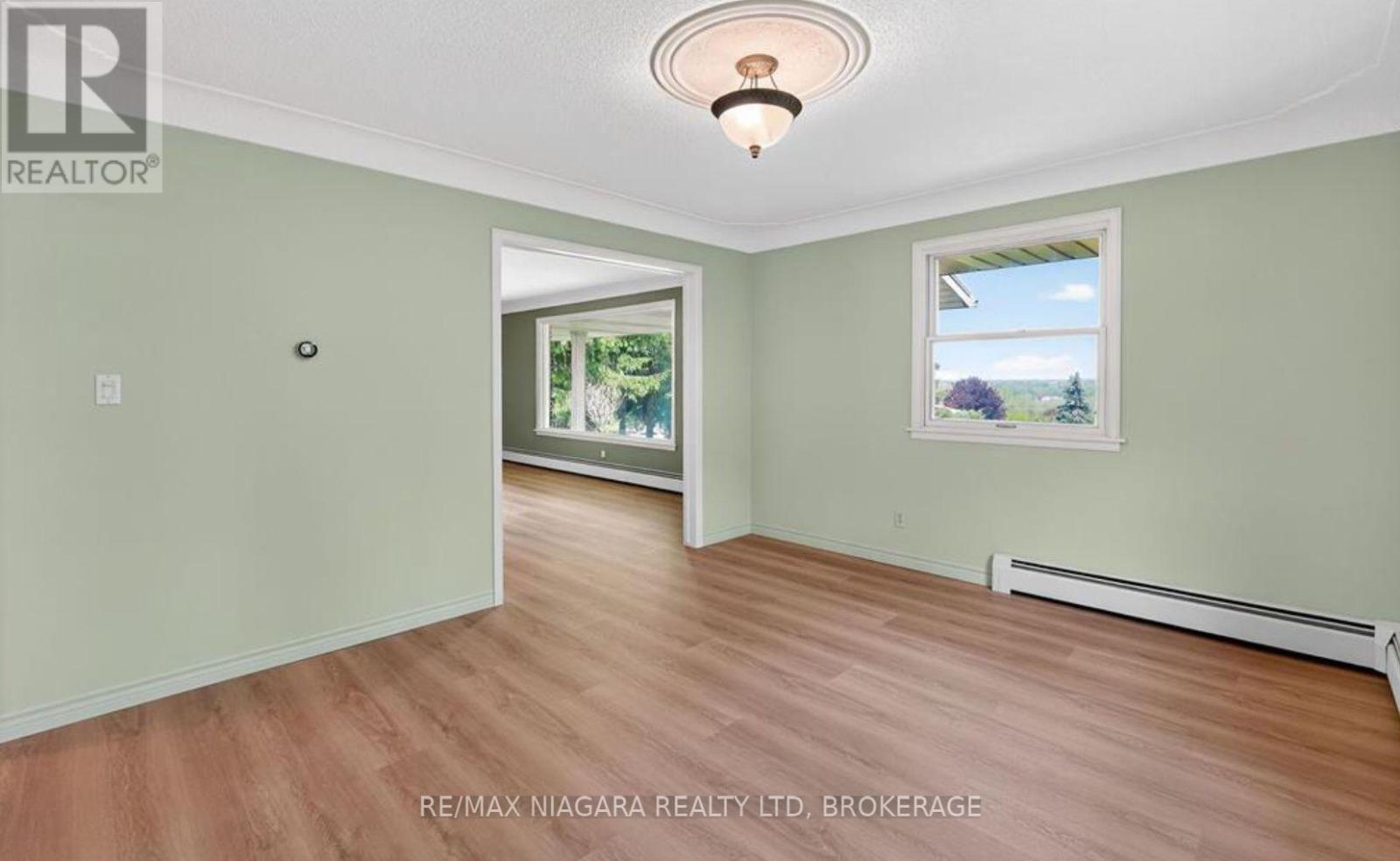 12 Sheppard Crescent, Niagara-On-The-Lake, Ontario  L0S 1J0 - Photo 7 - X13627142