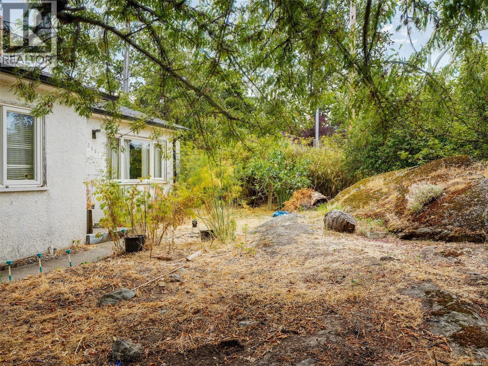 2607 Shelbourne St, Victoria, British Columbia  V8R 2Z2 - Photo 23 - 1044419