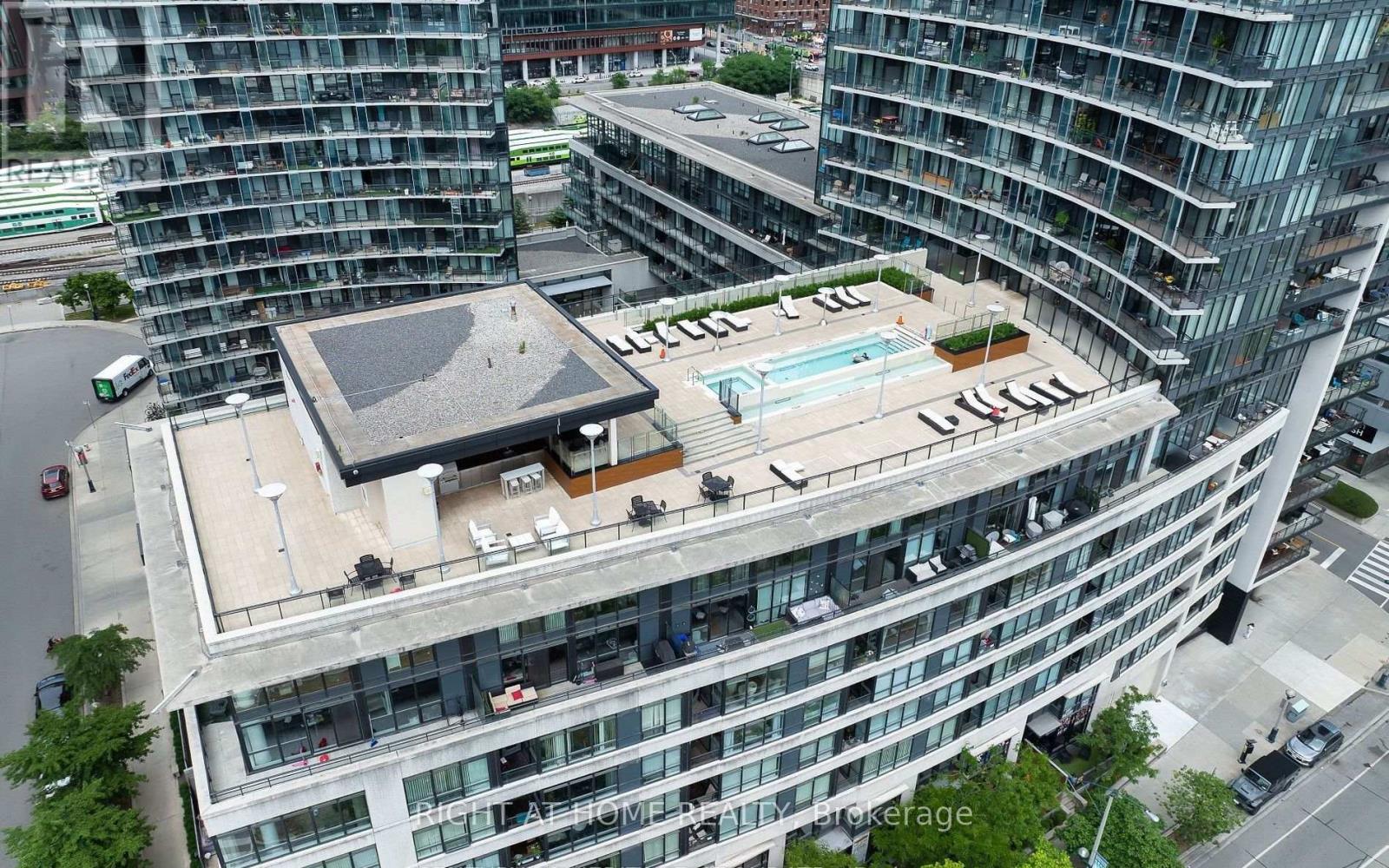 310 - 25 Capreol Court, Toronto, Ontario  M5V 3Z7 - Photo 40 - C13627088