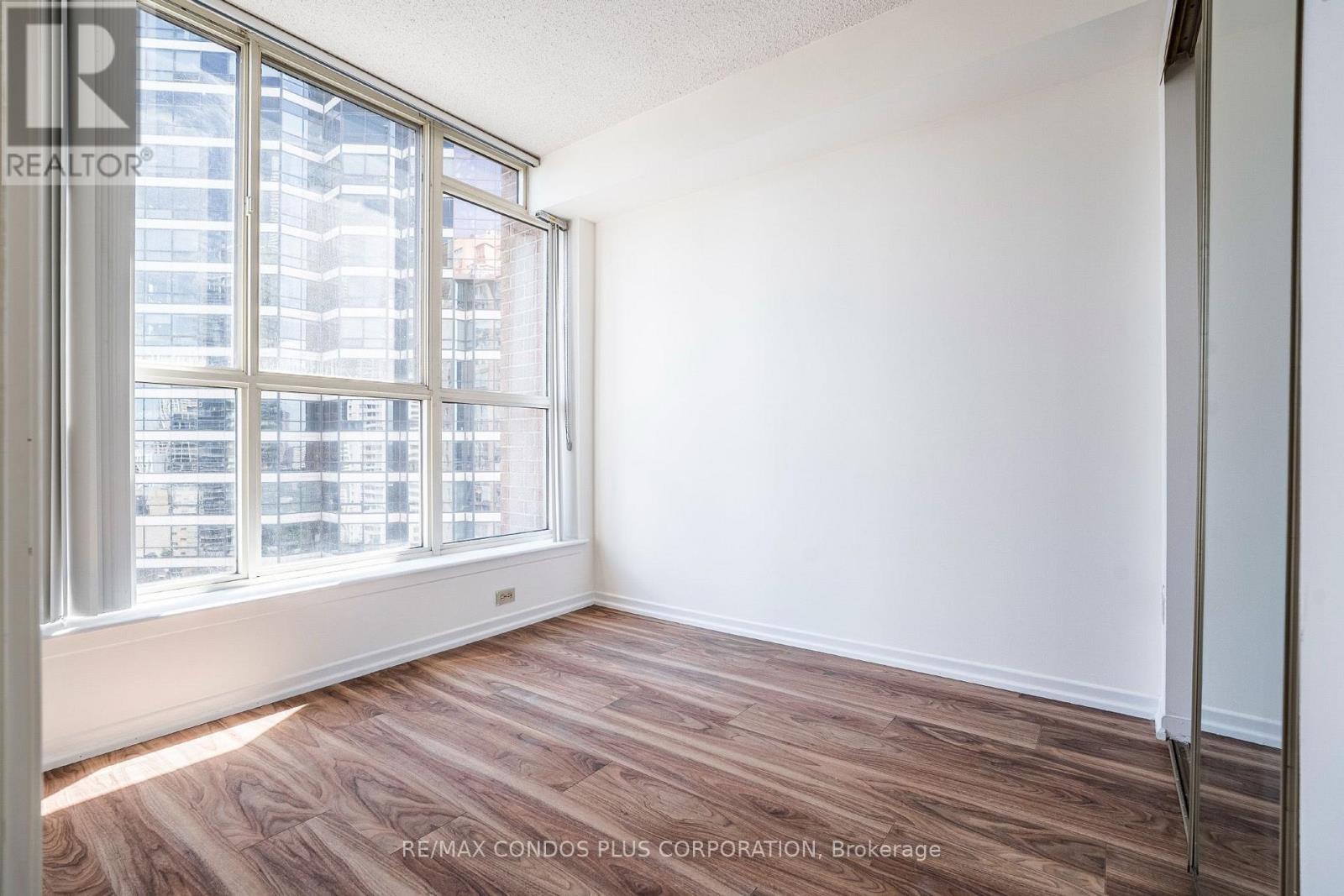 1811 - 44 St Joseph Street, Toronto, Ontario  M4Y 2W4 - Photo 22 - C13627108