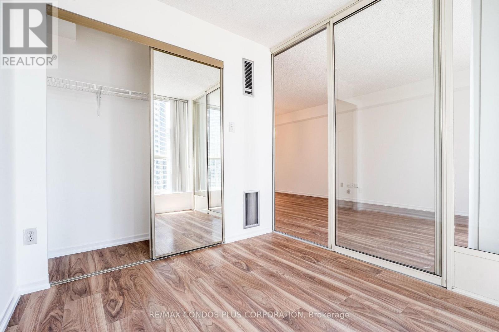 1811 - 44 St Joseph Street, Toronto, Ontario  M4Y 2W4 - Photo 23 - C13627108