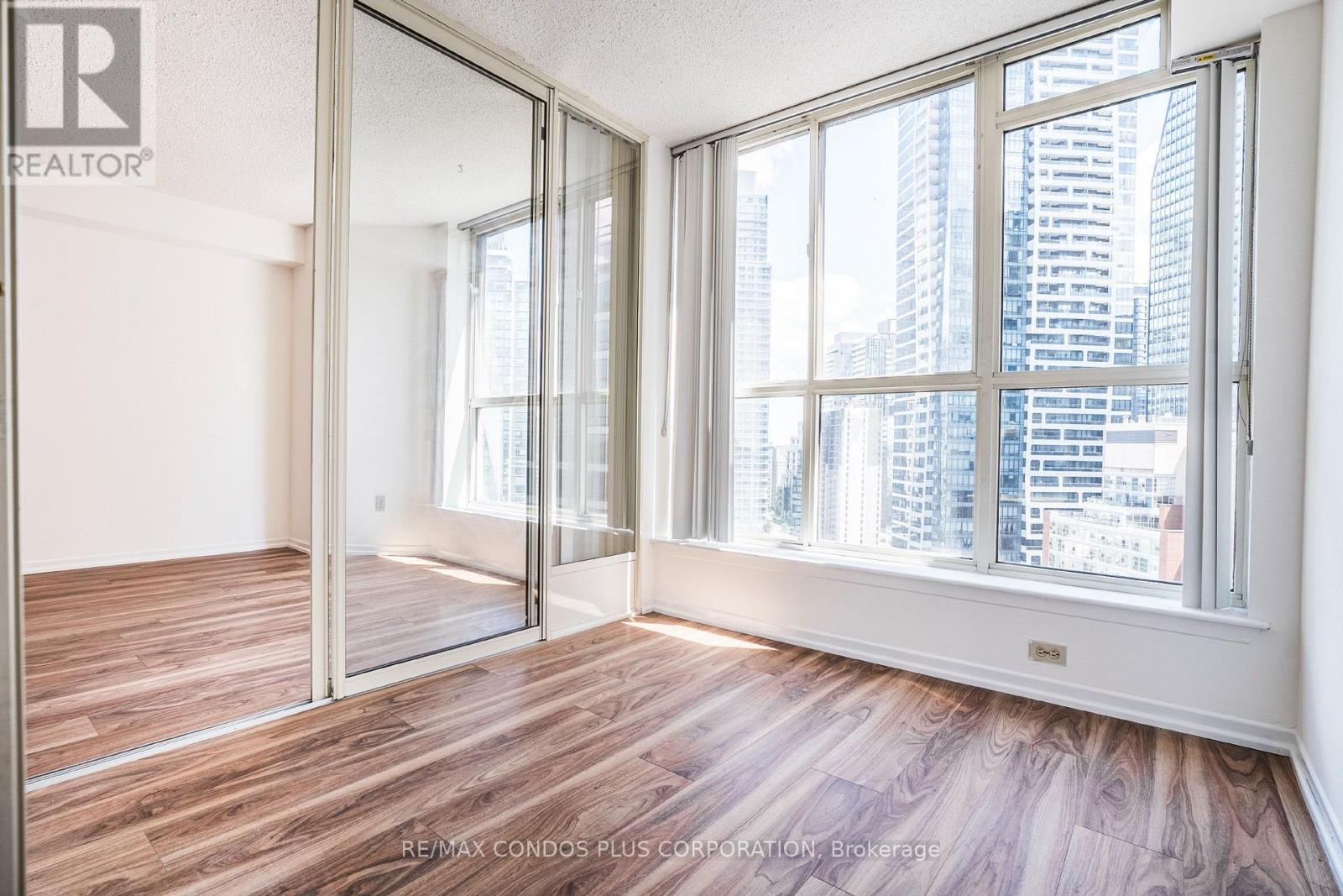 1811 - 44 St Joseph Street, Toronto, Ontario  M4Y 2W4 - Photo 24 - C13627108