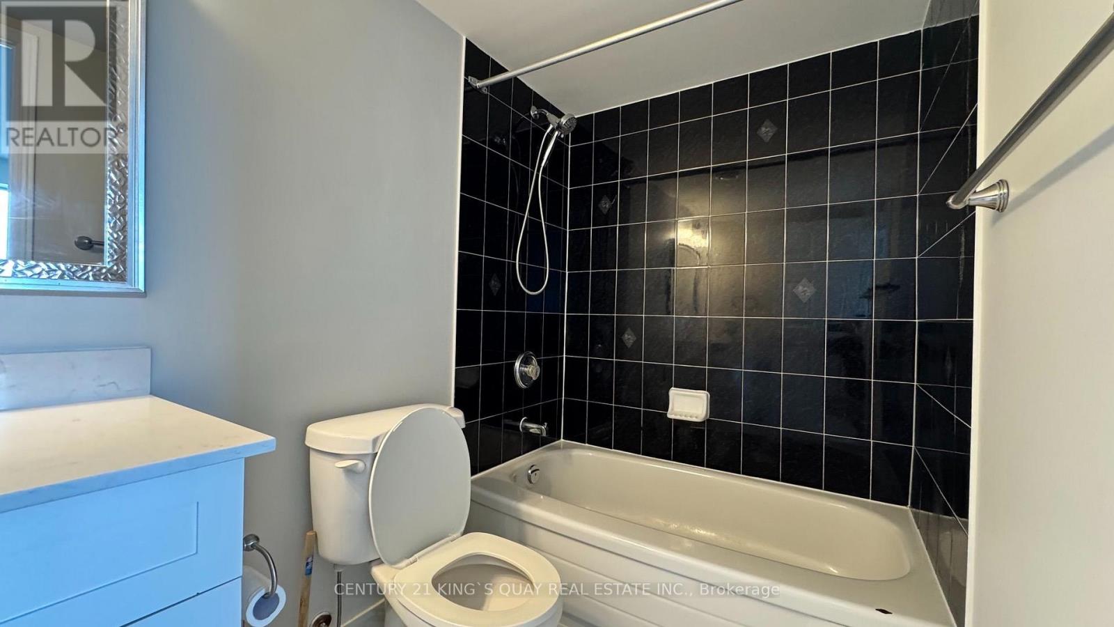 2207 - 1 Pemberton Avenue, Toronto, Ontario  M2M 4L9 - Photo 10 - C13627148