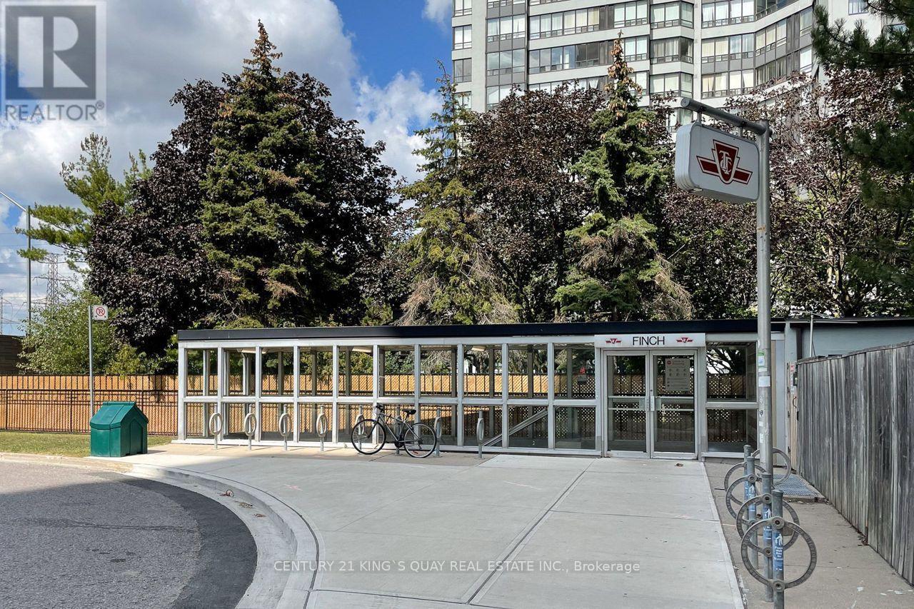 2207 - 1 Pemberton Avenue, Toronto, Ontario  M2M 4L9 - Photo 4 - C13627148