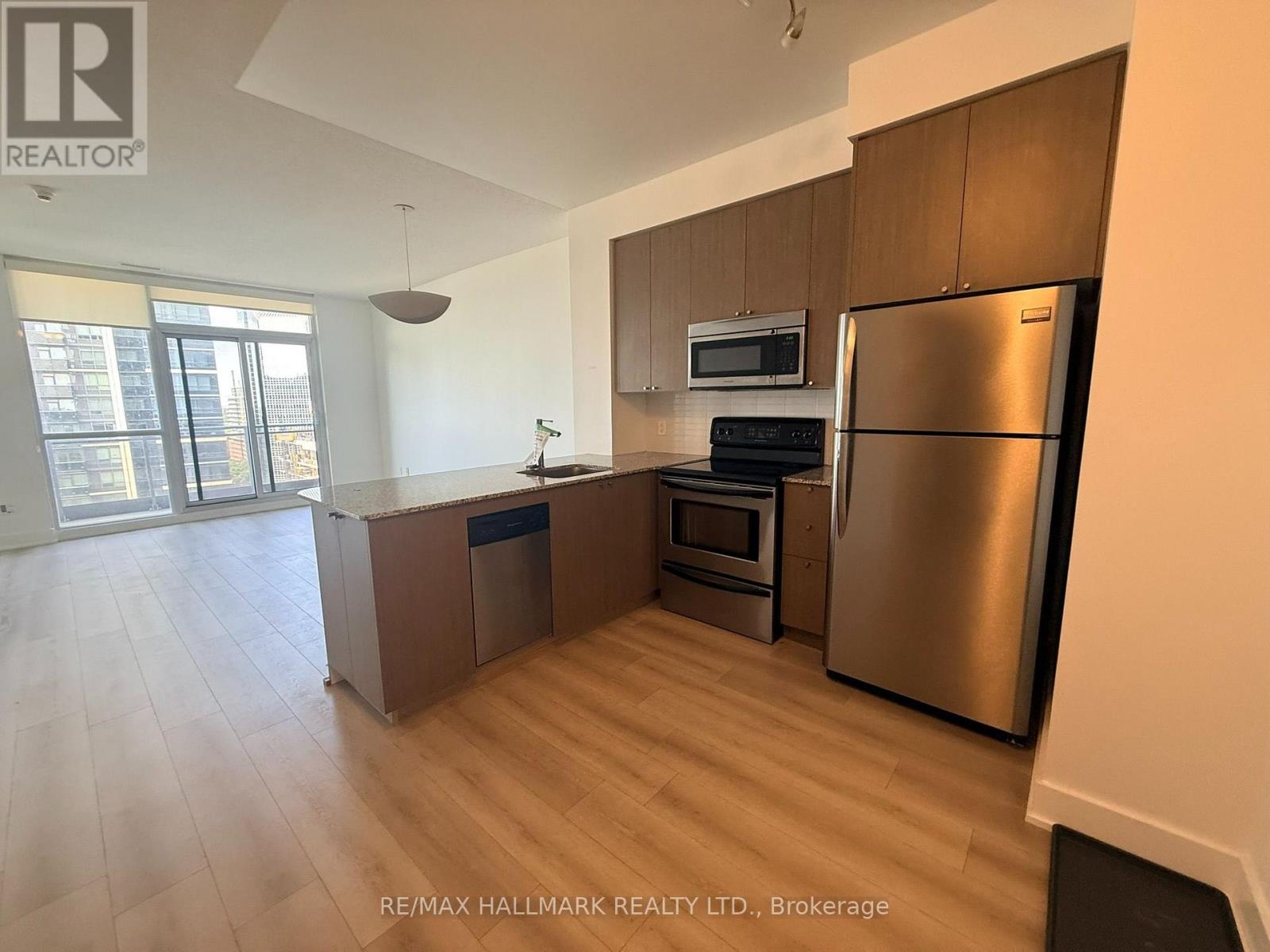 2011 - 23 Sheppard Avenue E, Toronto, Ontario  M2N 0C8 - Photo 4 - C13627154