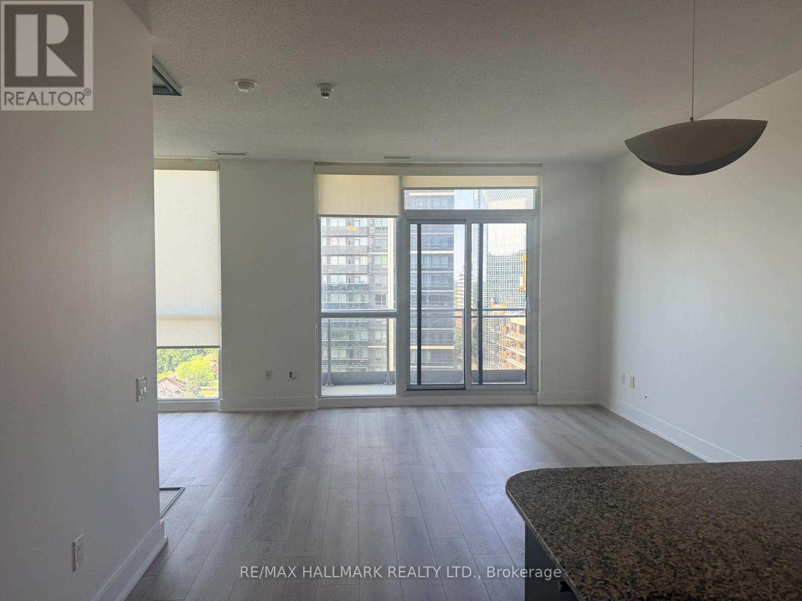 2011 - 23 Sheppard Avenue E, Toronto, Ontario  M2N 0C8 - Photo 8 - C13627154