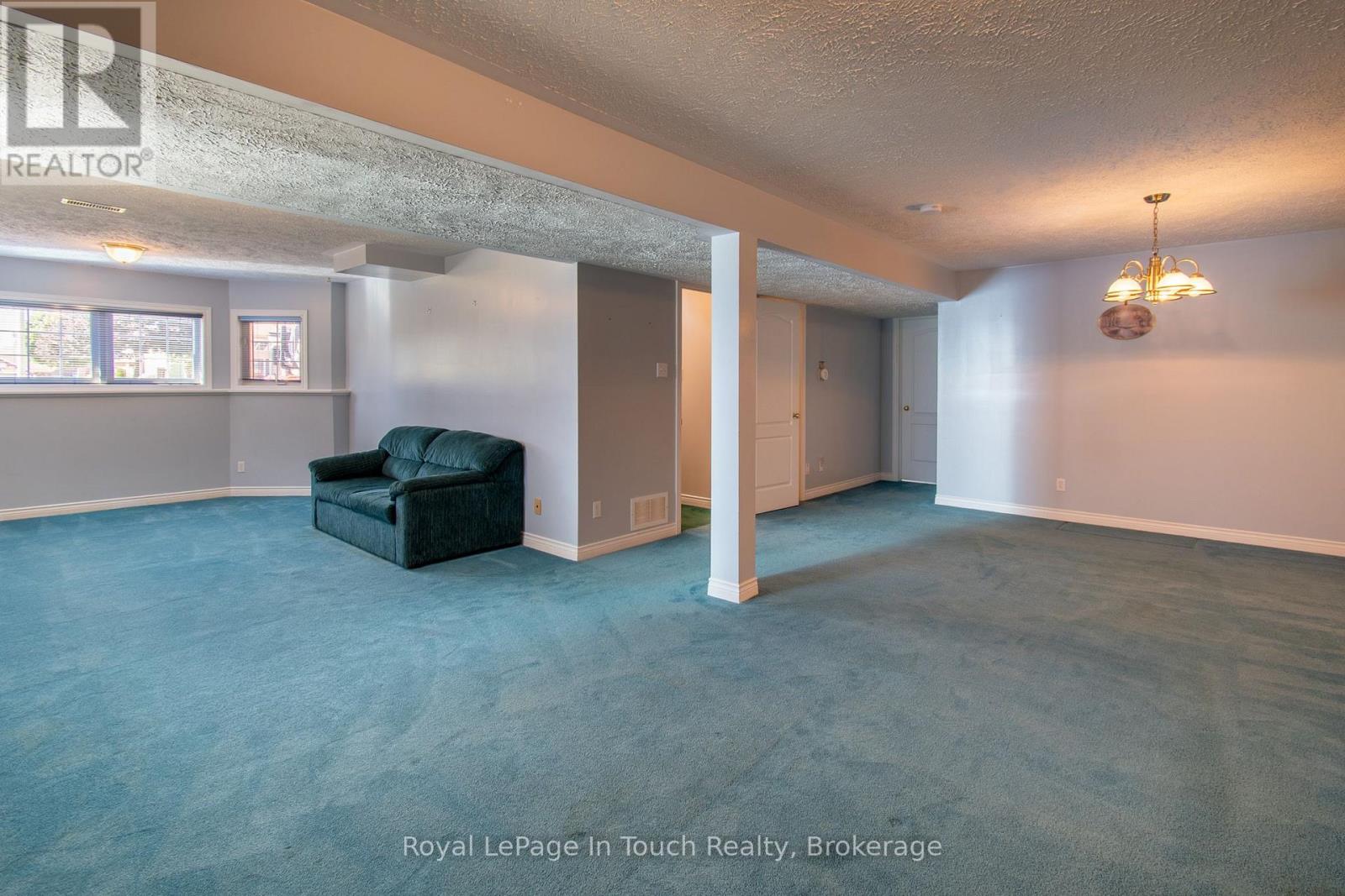 30 Charles Street, Penetanguishene, Ontario  L9M 2G7 - Photo 33 - S13627130