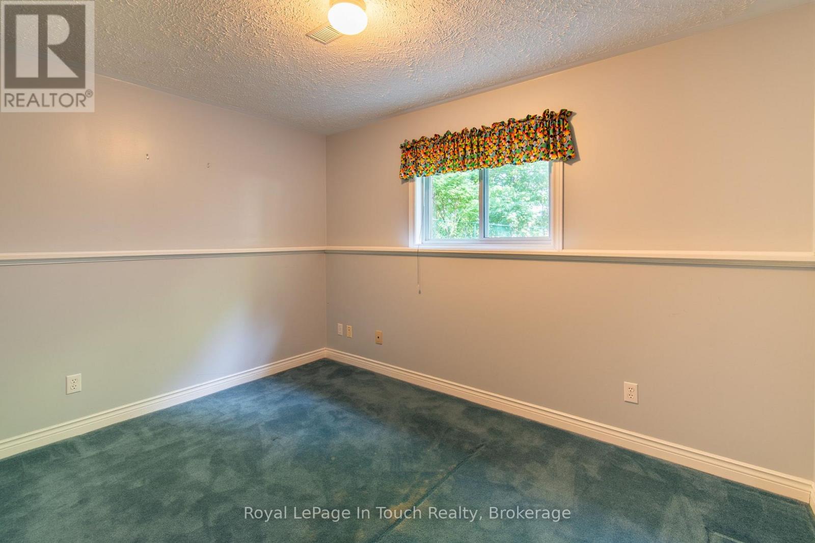 30 Charles Street, Penetanguishene, Ontario  L9M 2G7 - Photo 35 - S13627130