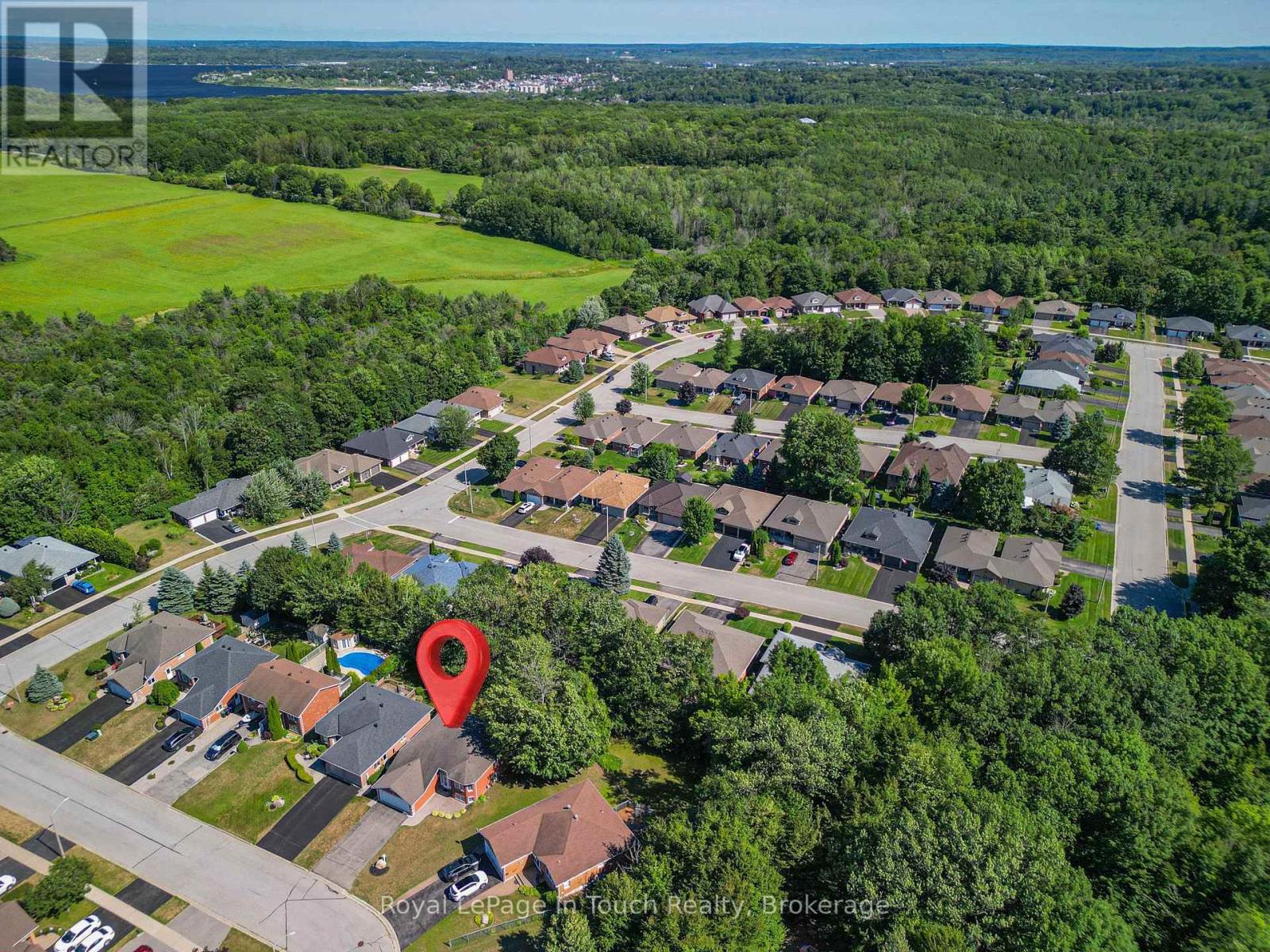 30 Charles Street, Penetanguishene, Ontario  L9M 2G7 - Photo 45 - S13627130