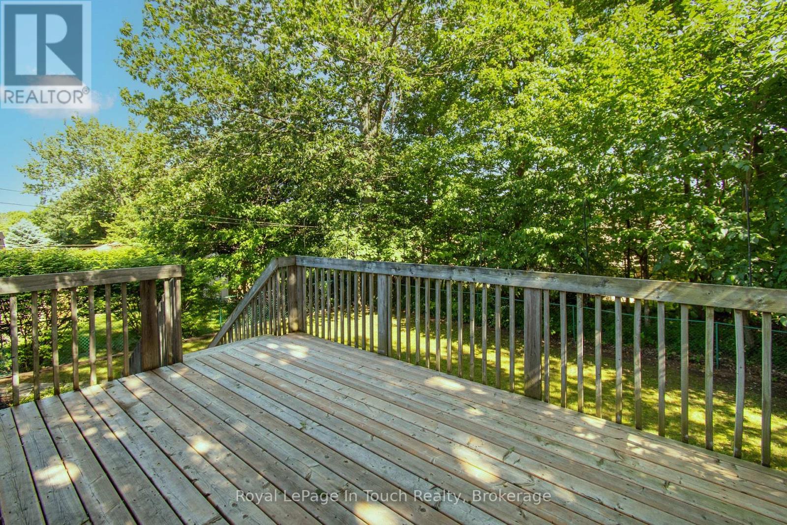 30 Charles Street, Penetanguishene, Ontario  L9M 2G7 - Photo 8 - S13627130