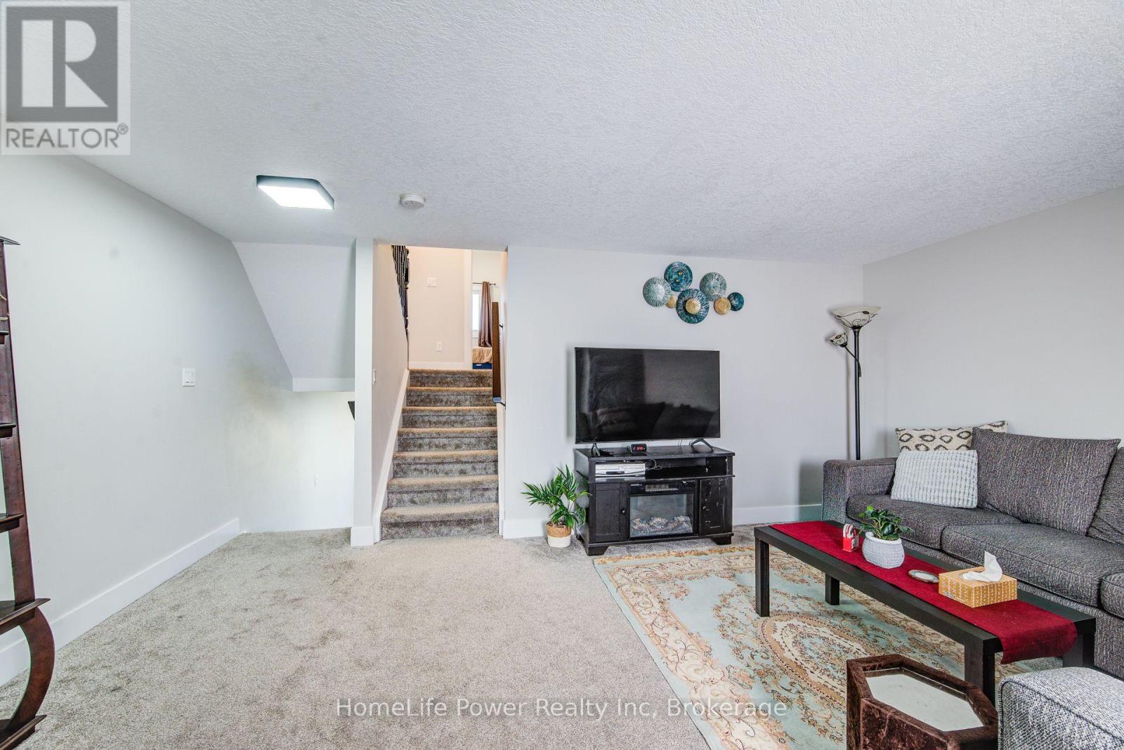 233 Red Clover Court, Kitchener, Ontario  N2E 4J5 - Photo 17 - X13627054