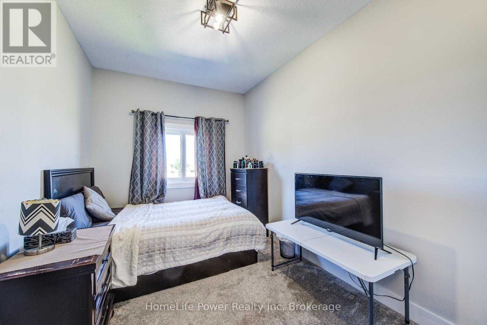233 Red Clover Court, Kitchener, Ontario  N2E 4J5 - Photo 20 - X13627054