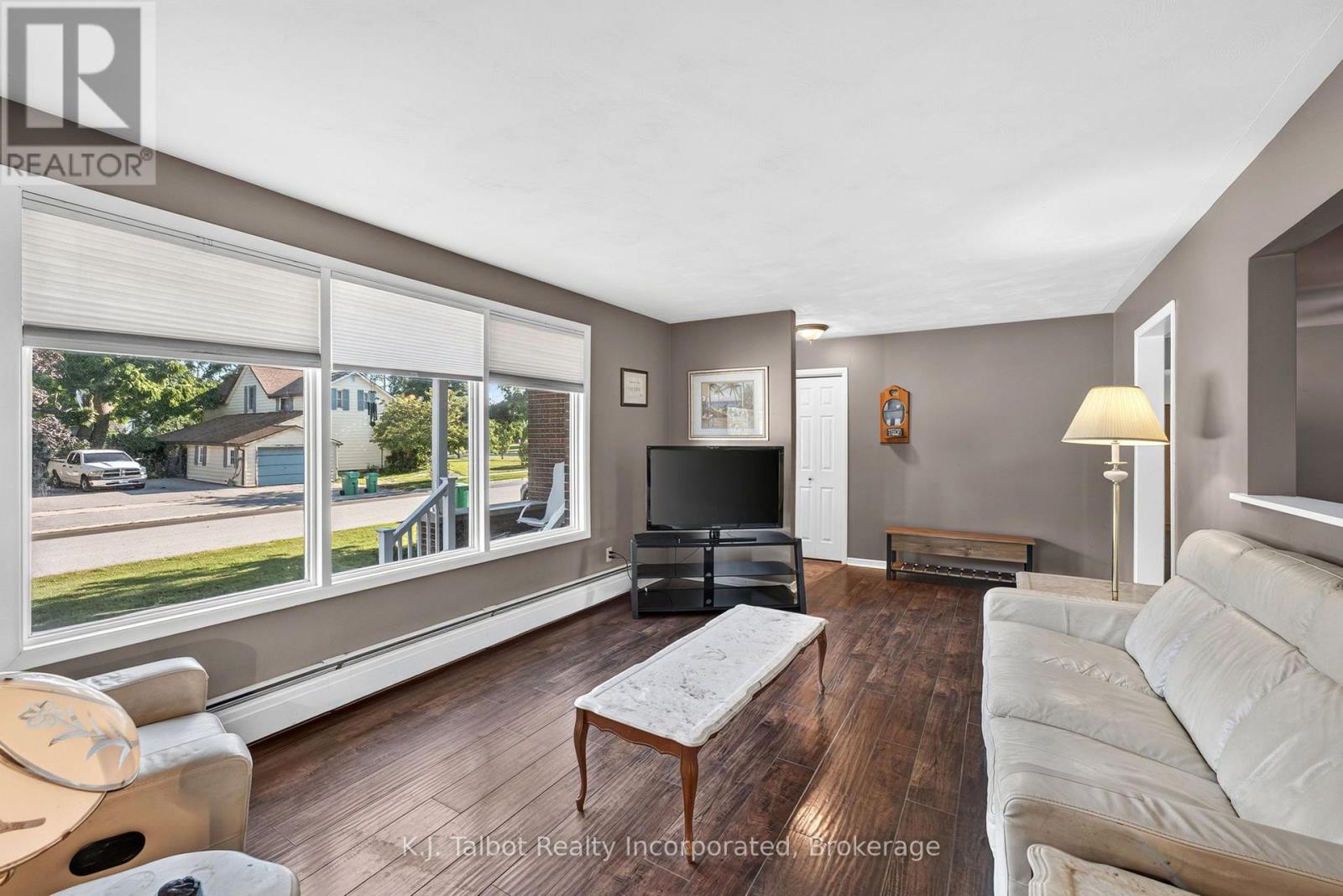 85 Picton Street W, Goderich (Goderich (Town)), Ontario  N7A 2C4 - Photo 3 - X13627062