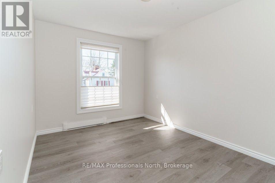 140 Elder Street, Gravenhurst (Muskoka (S)), Ontario  P1P 1B9 - Photo 11 - X13627178